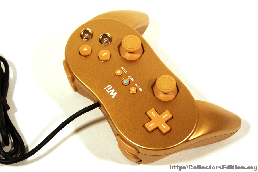 Activision James Bond 007: Golden Eye & Gold Controller (Wii) 